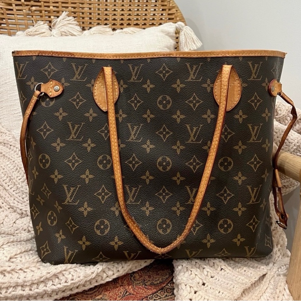 Louis Vuitton Neverfull MM Signature Monogram Tote - Dark Brown and Tan